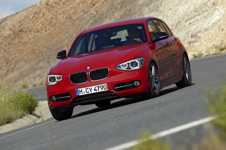  BMW 118i Sport Line 2011 года  (фото 152 из 185)